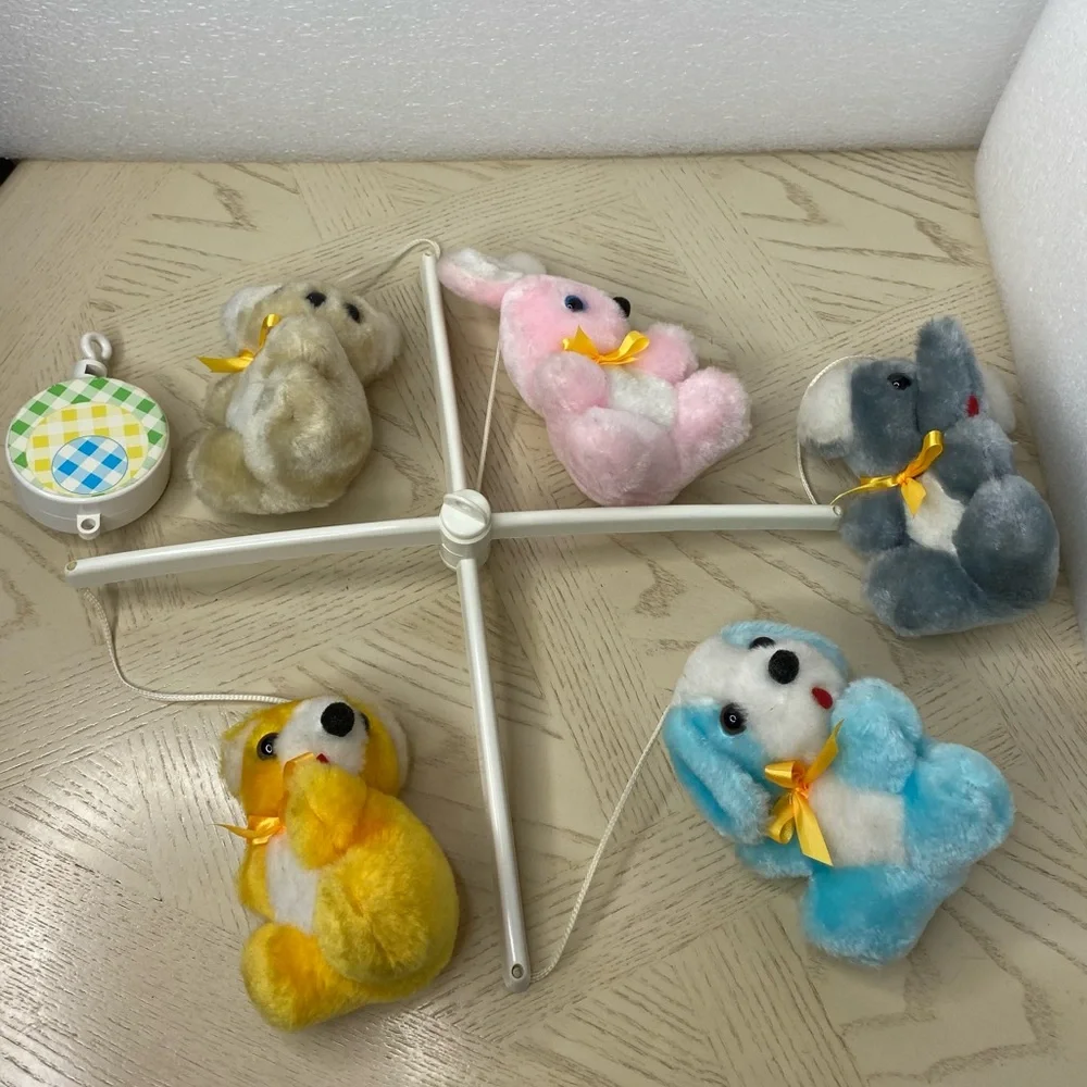Vintage Musical Crib Mobile with Plush Animal Toys For Baby Nursery